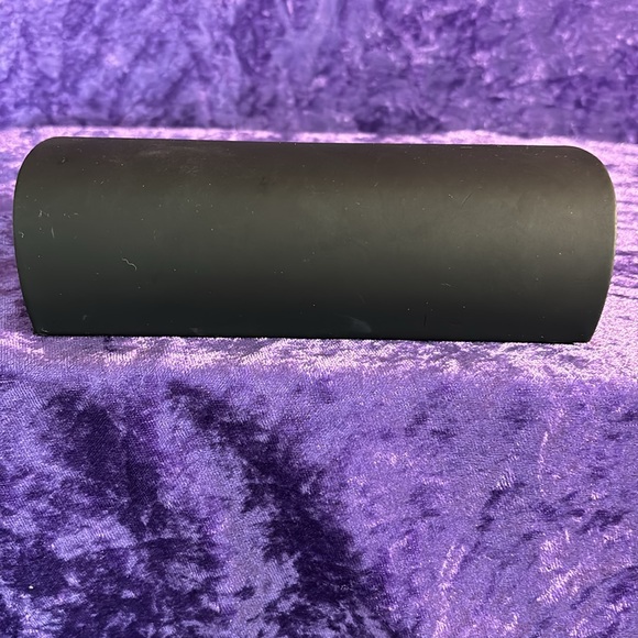 NWOT Carrera Eyeglass Case With Cleaning Cloth - Picture 2 of 7